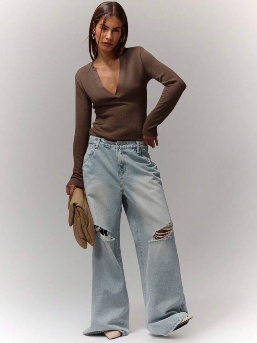Long Sleeve V-Neck Ribbed Top - Brown